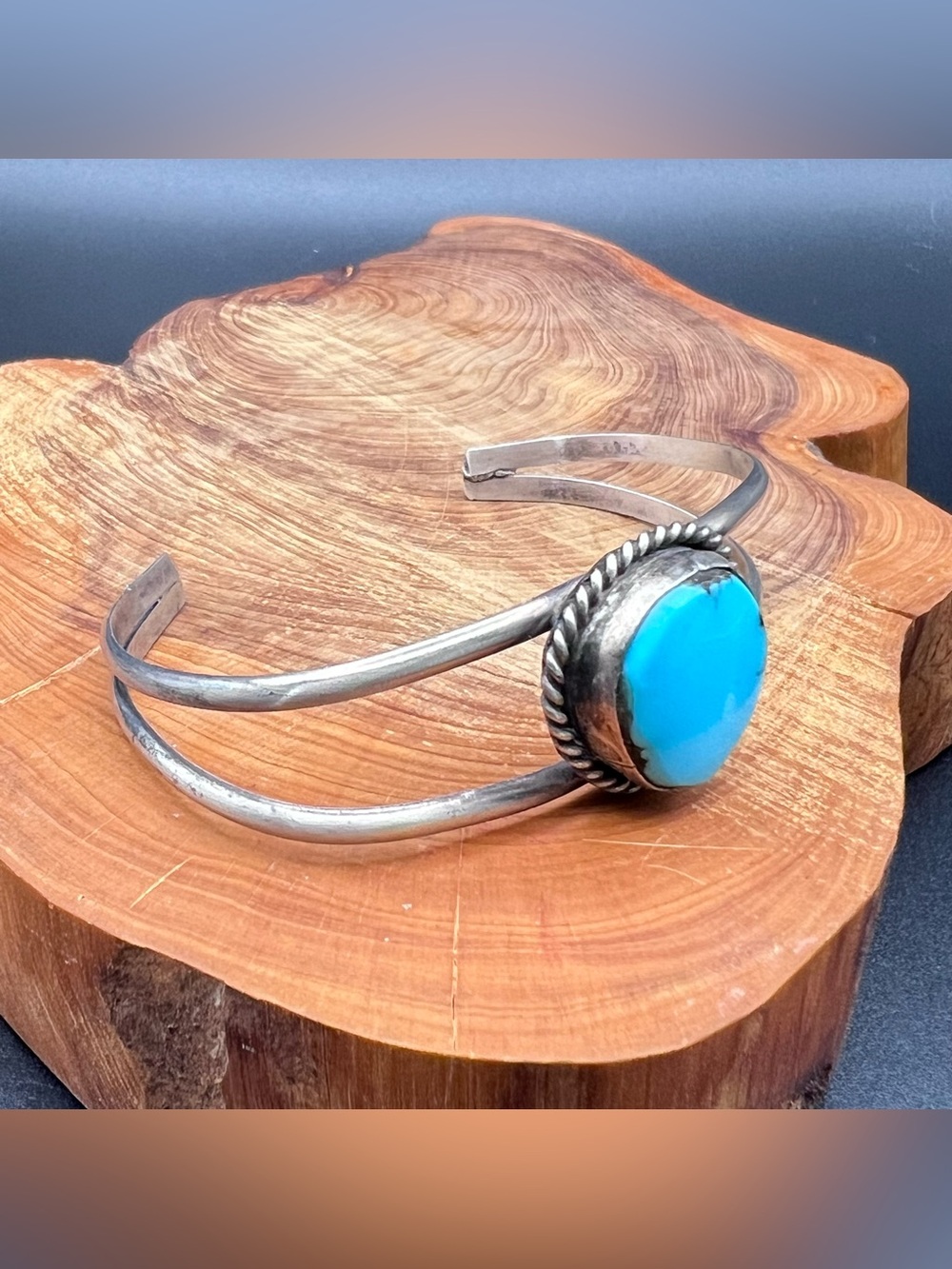 Native American Turquoise Cuff - Picture 2 of 8
